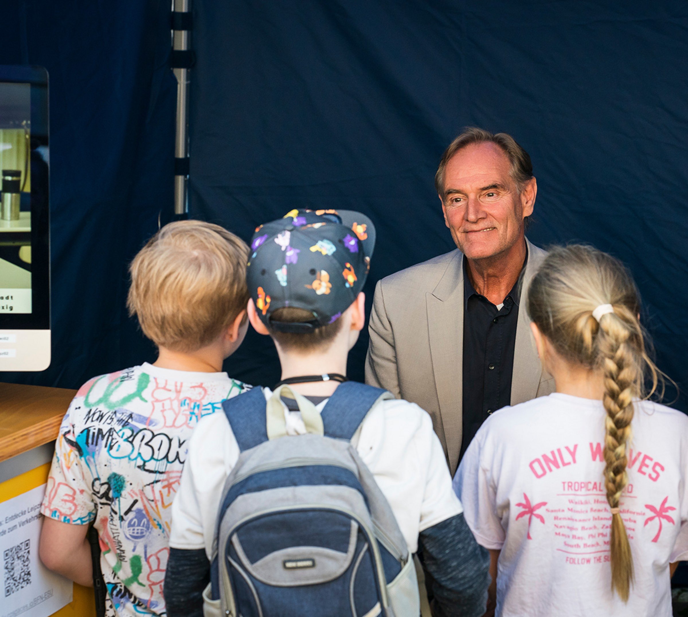 Kinder sprechen mit Burkhard Jung